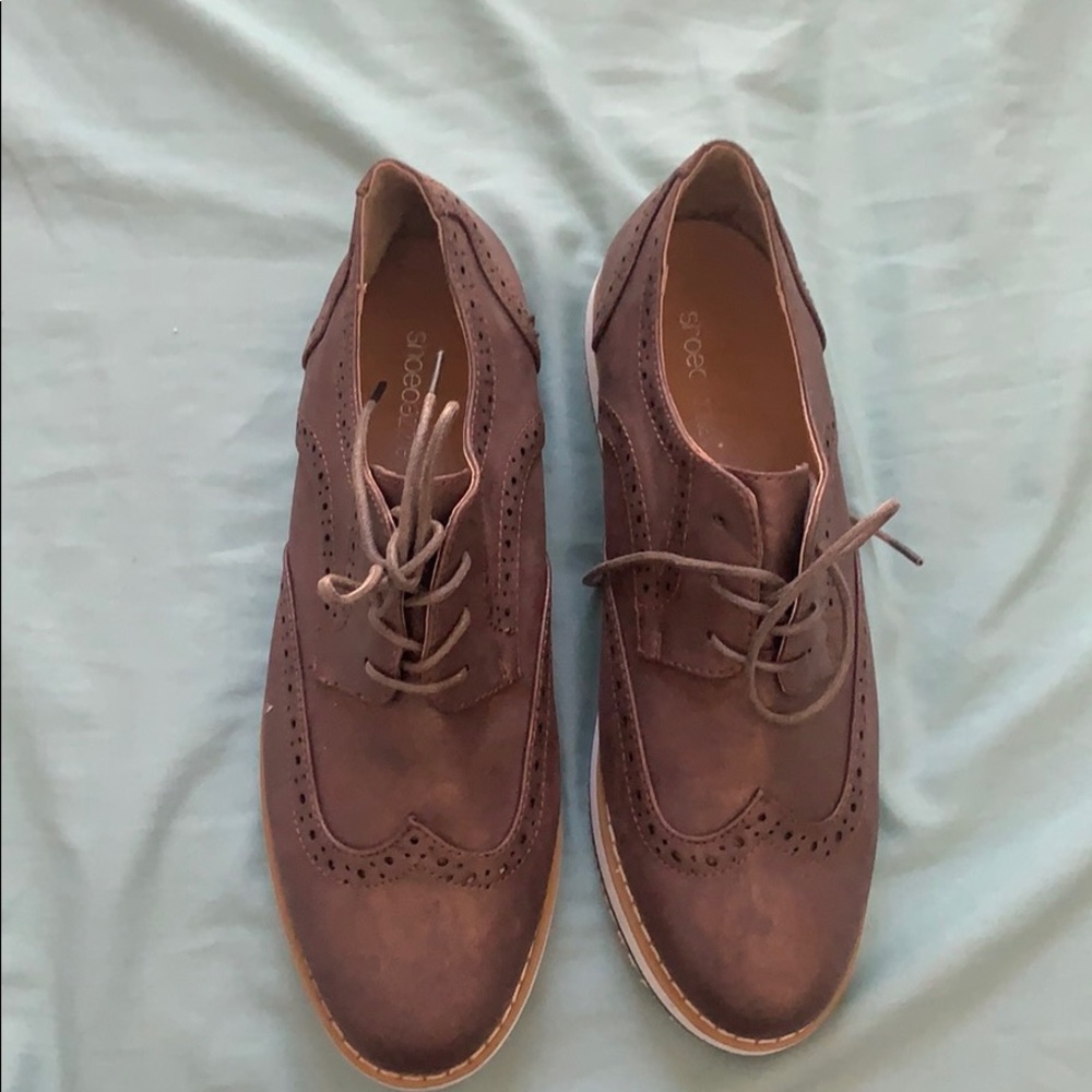 Women Oxford bronze shoes